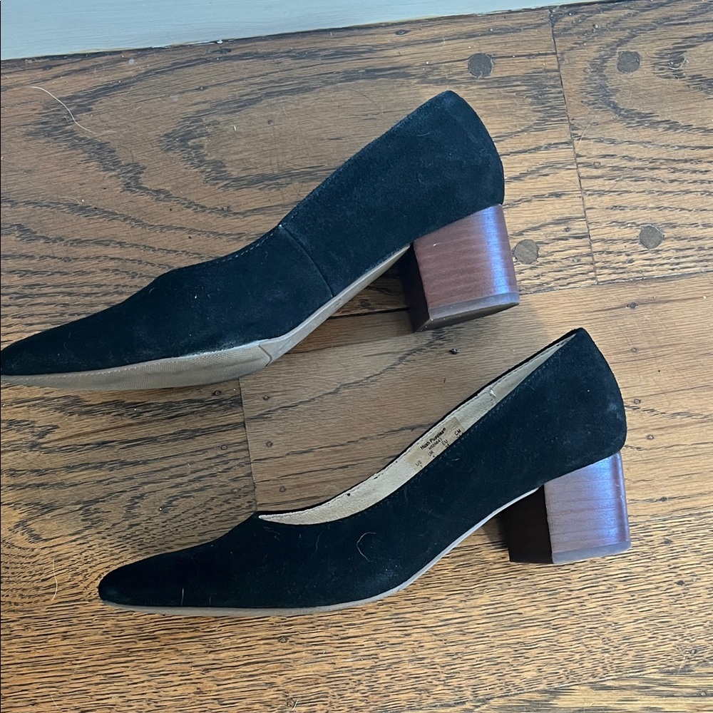 Hush Puppies Black Block Heel Shoes - Picture 2 of 6